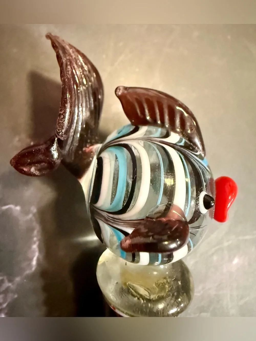 Art Glass Fish Wine Stopper – Tropical Blue & White Striped Fish